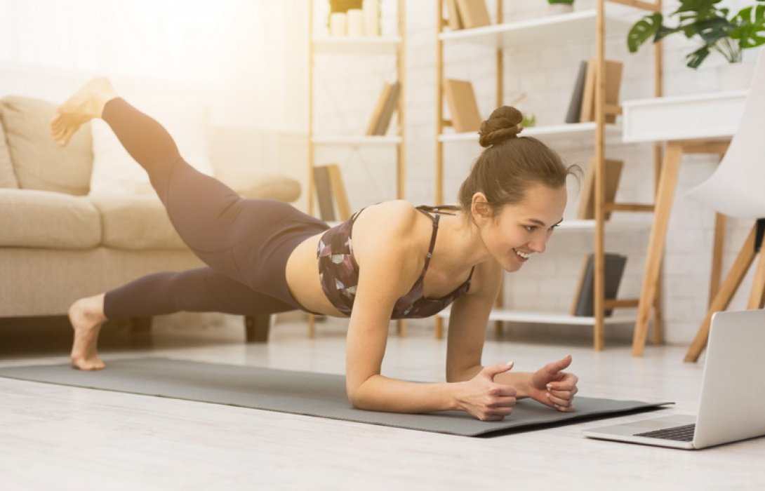 อยู่บ้านอย่างไร? ให้ Fit พิชิตเจ้าไวรัสวายร้าย COVID-19