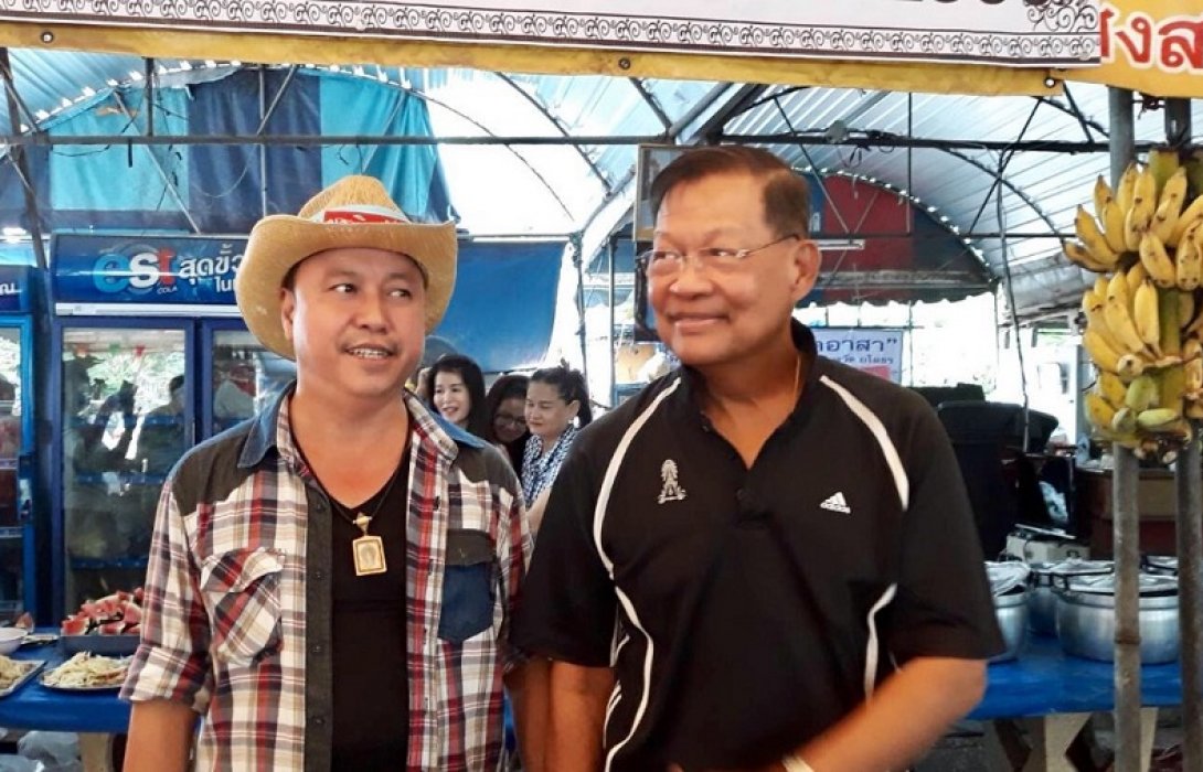 ทำดีเพื่อพ่อ!!พล.ต.อ.อชิรวิทย์ร่วมกับร้านชาติข้าวแกง 100 หม้อ ร่วมตั้งโรงทานถวายเป็นพระราชกุศลในหลวงรัชกาลที่ 9