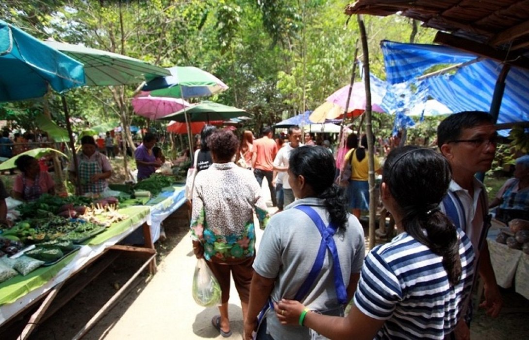 หลาดใต้โหนด จ.พัทลุง