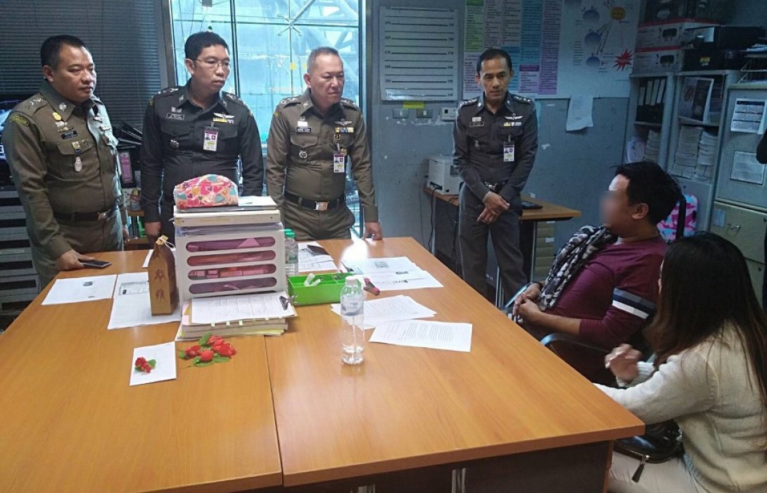 ตม.สุวรรณภูมิ รวบสองผัวเมียลวงแรงงานลอยแพคาสนามบิน