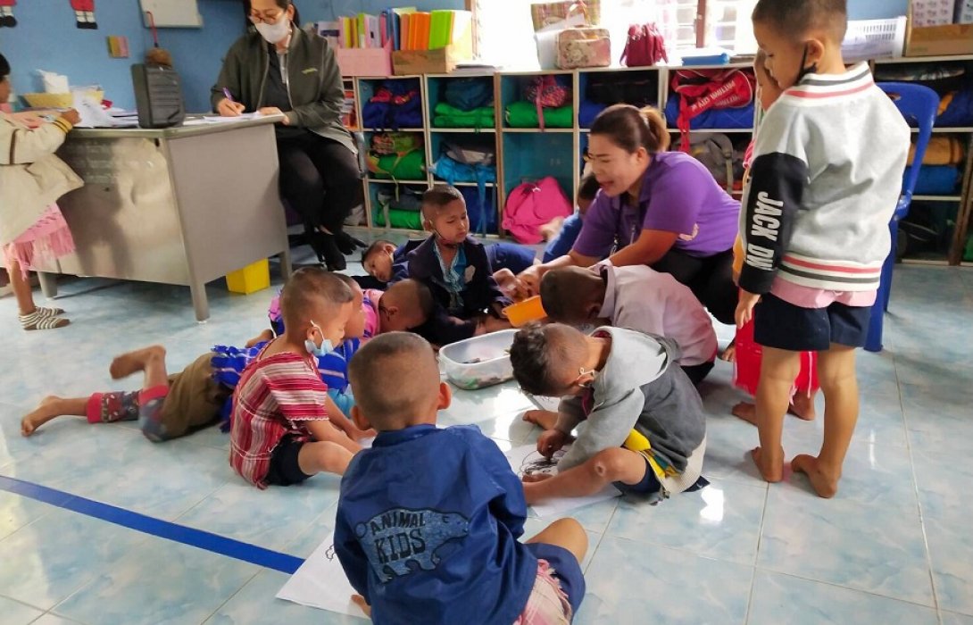  เปิดกล่องของขวัญวันเด็ก ส่งมอบ “คุณภาพการศึกษา” สู่โรงเรียนพื้นที่ห่างไกล