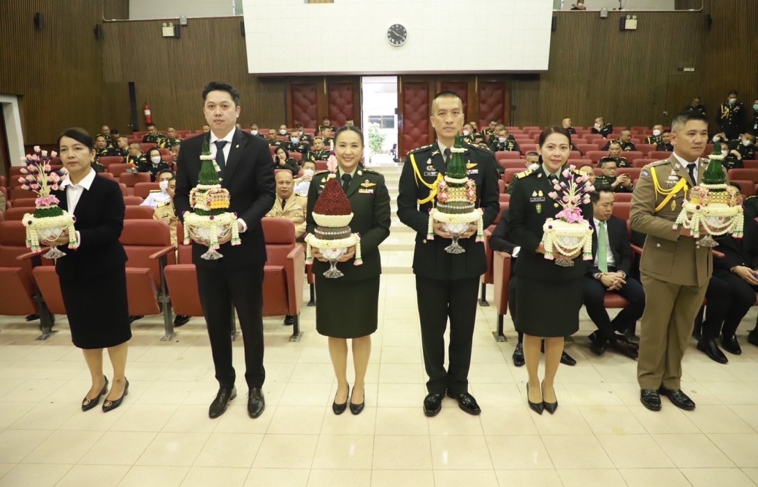 “วิทยาลัยการทัพบก” ดำเนินการจัดพิธีเปิดการฝึกอบรม และพิธีไหว้ครูของ นักศึกษาหลักสูตรหลักประจำวิทยาลัยการทัพบก ชุดที่ 69 ประจำปีการศึกษา 2567 ณ หอประชุมกิตติเสนา วิทยาลัยการทัพบก 