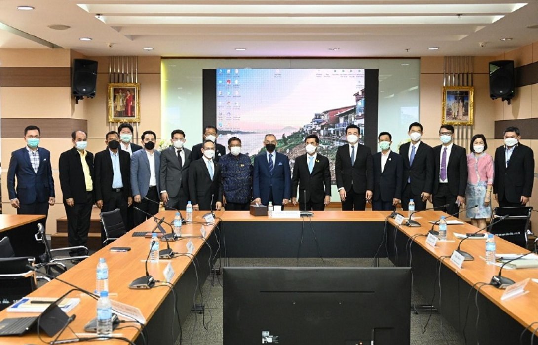 หารือตั้งนิคมอุตสาหกรรมอุบลฯ  