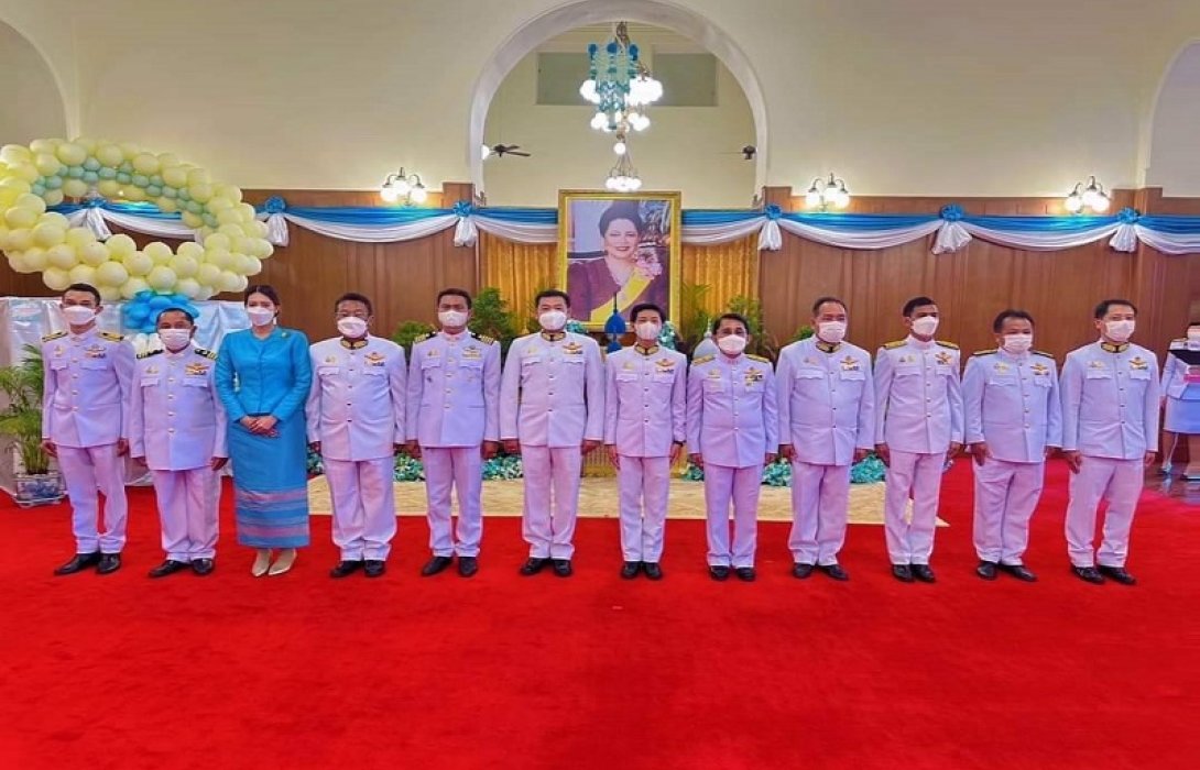 กลุ่มพิทักษ์แผ่นดินสยามฯ ทูลเกล้าฯ ถวายแจกันดอกไม้ และลงนามถวายพระพร “สมเด็จพระพันปีหลวง”