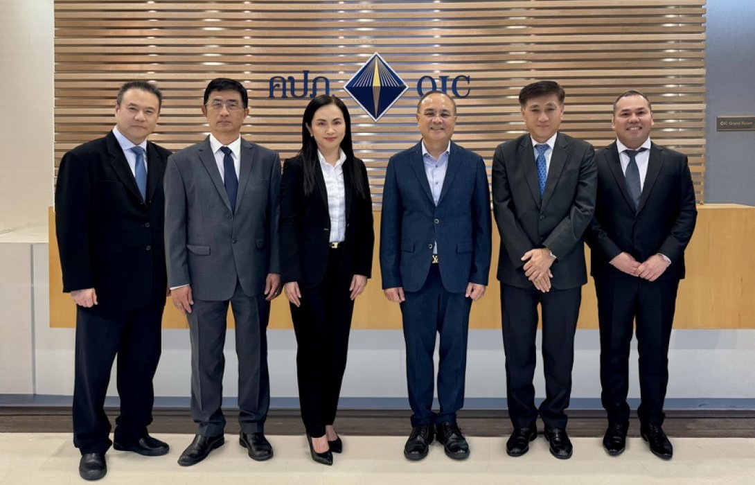 คณะผู้บริหารฟอลคอนประกันภัย เข้าพบเลขาธิการฯ คปภ. เนื่องในเทศกาลปีใหม่ และเพื่อร่วมแสดงความยินดี