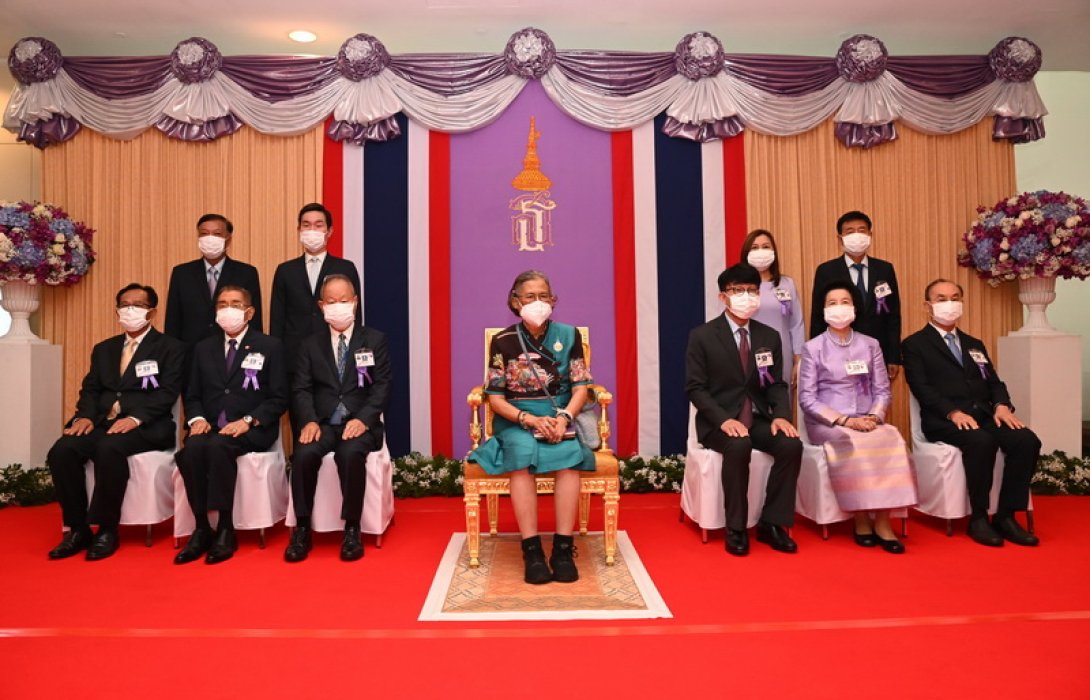 กรุงเทพประกันภัยพร้อมใจเฝ้าทูลละอองพระบาทรับเสด็จสมเด็จพระกนิษฐาธิราชเจ้า กรมสมเด็จพระเทพรัตนราชสุดาฯ สยามบรมราชกุมารี