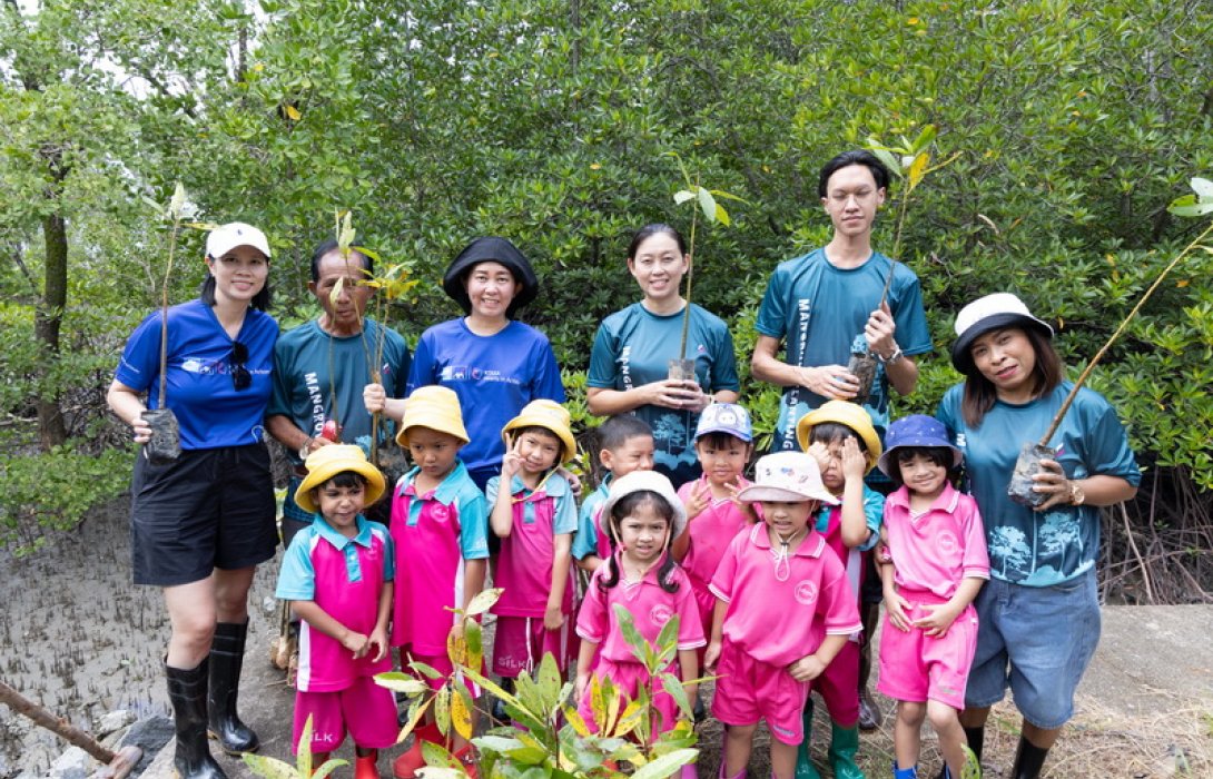 กรุงไทย–แอกซ่า ประกันชีวิต มุ่งมั่นใส่ใจสิ่งแวดล้อม ร่วมจัดกิจกรรมปลูกป่าชายเลนปีที่ 2 จ.พังงา