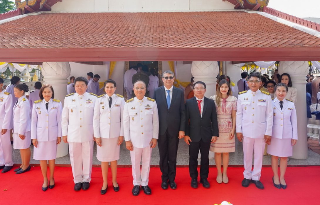 เอไอเอ ประเทศไทย บริจาคจตุปัจจัยทำบุญ และถวายผ้าพระกฐินพระราชทาน ในงานกฐินพระราชทาน คปภ. ประจำปี 2567