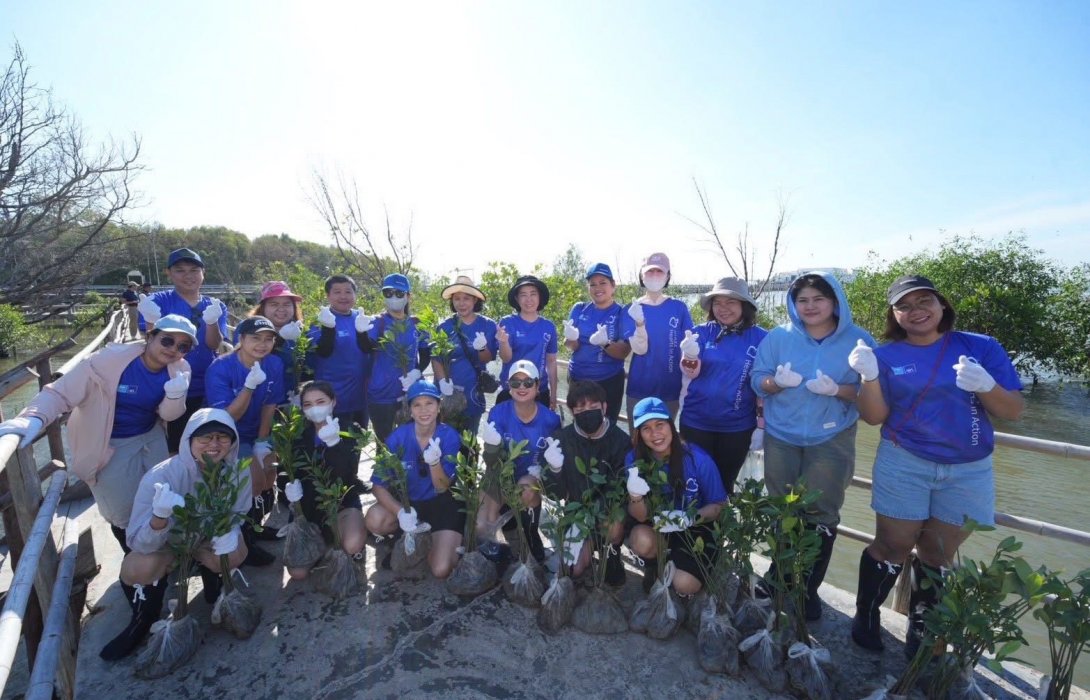 กรุงไทย–แอกซ่า ประกันชีวิต ตอกย้ำผู้นำ Green Insurer รวมพลังหัวใจทำงานปลูกป่าชายเลน ภายใต้โครงการ Commit To Climate ปีที่ 4