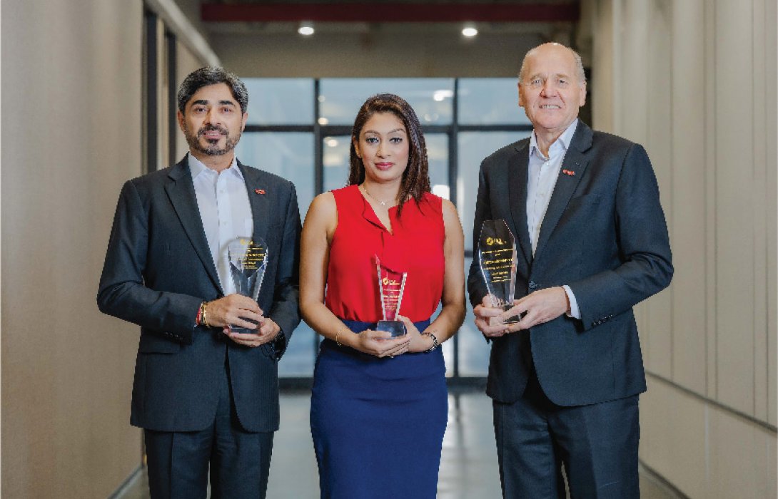 ทรู คอร์ปอเรชั่น คว้า 3 รางวัลใหญ่ IAA Awards 2025 ตอกย้ำความเชื่อมั่นตลาดทุน ครบทั้งผู้นำ การเงิน และนักลงทุนสัมพันธ์แห่งความเป็นเลิศ