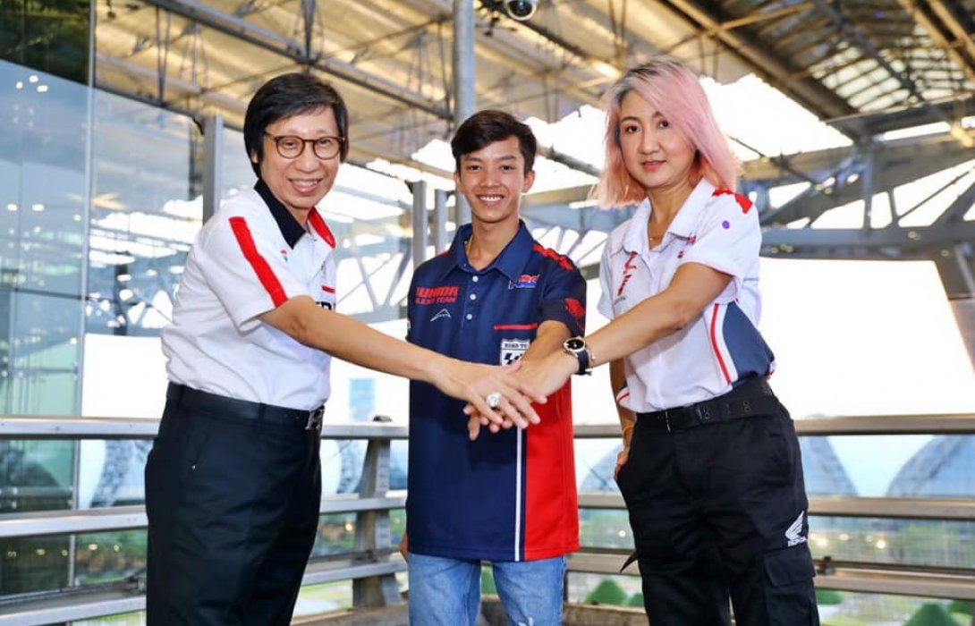 ฮอนด้าส่ง“ก๊องส์-ธัชกร”สู้ศึกดาวรุ่งชิงแชมป์โลก“ซีอีวี โมโตทรี จูเนียร์”และ“เรดบูล โมโตจีพี รุกกีส์ คัพ” 