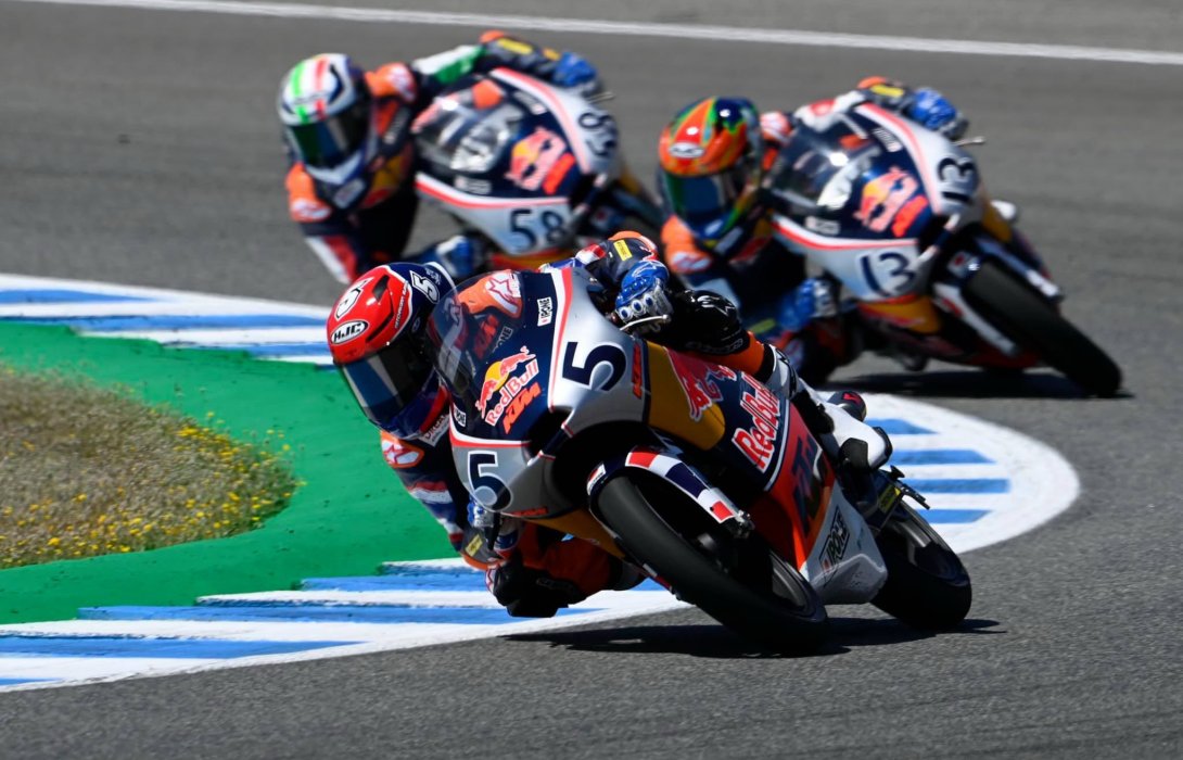 “ก๊องส์-ธัชกร” ซิวอันดับ 13 เก็บแต้มต่อเนื่อง โมโตจีพี รุกกีส์ คัพ สนาม 2