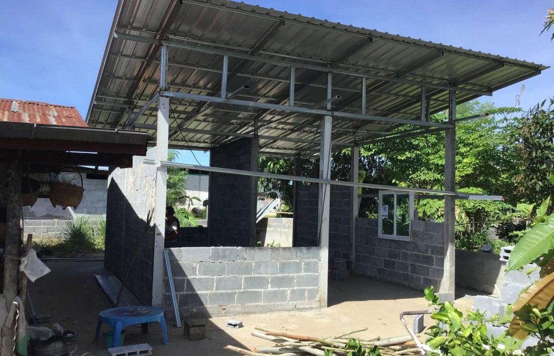 โรงเรียนบ้านซองแมว มหาสารคาม เดินหน้าสร้างบ้านให้นักเรียนยากไร้