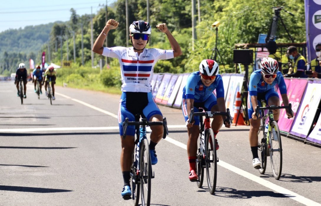  “นัฐนันท์” คว้าดับเบิ้ลแชมป์สองสนามติดศึกจักรยานถนนชิงแชมป์ประเทศไทย สนาม2 ที่มุกดาหาร