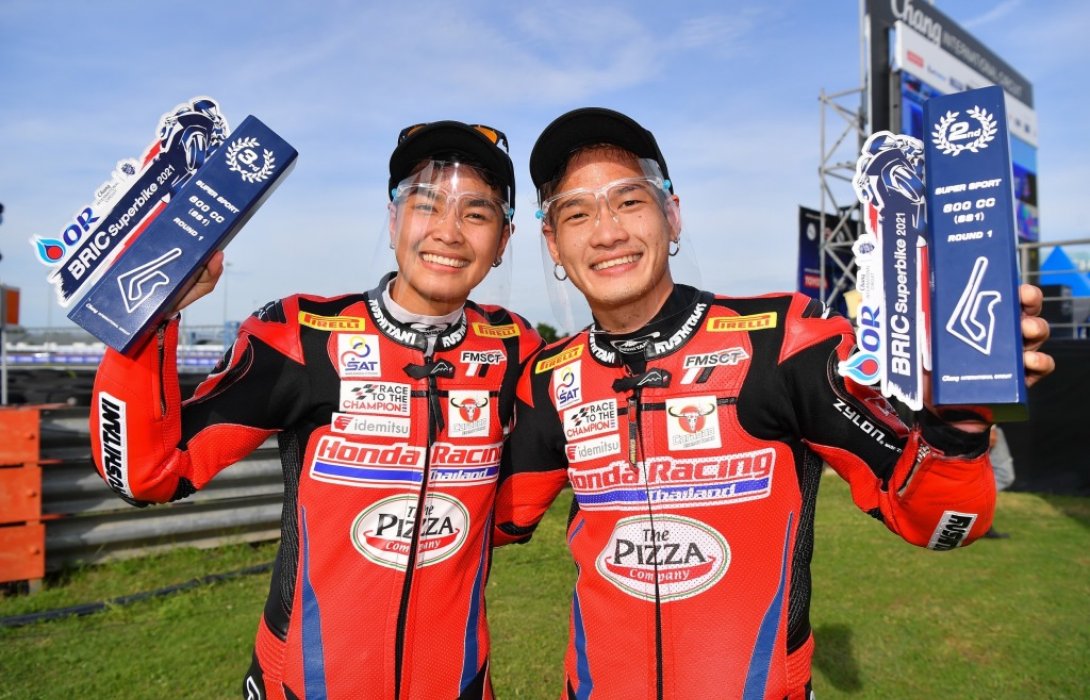 “ภาสวิชญ์-มุกข์ลดา”แท็กทีมบิดCBR600RRคว้าดับเบิ้ลโพเดียมประเดิมศึกโออาร์ บีอาร์ไอซี ซูเปอร์ไบค์ 