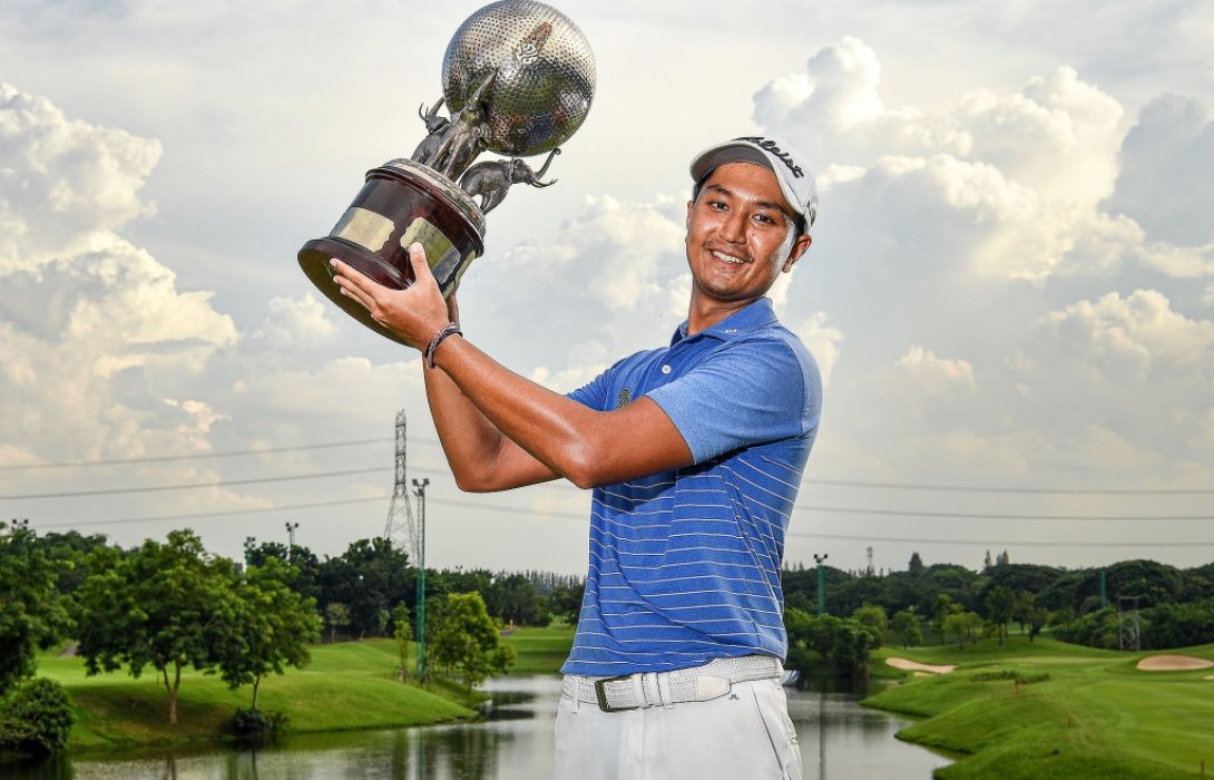 สดมภ์ แก้วกาญจนา ทำสำเร็จ คว้าถ้วยพระราชทานร.9 สวิง ไทยแลนด์ โอเพ่น รับเงิน 1.5 ล้านบาท
