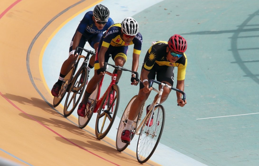     “จุฑาธิป”ไม่ทำให้แฟนกีฬาชาวไทยผิดหวัง คว้าแชมป์ที่2ศึกสองล้อ“แทร็ค เอเชีย คัพ”