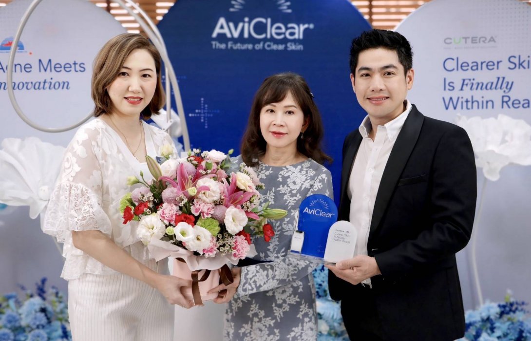 AES CLASS CLINIC เปิดตัว AviClear เทคโนโลยีรักษาสิวใหม่ล่าสุด