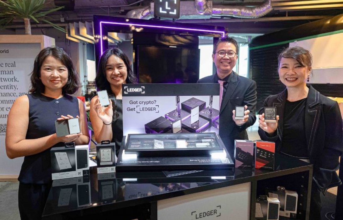 Ledger แต่งตั้ง “อาร์ทีบี เทคโนโลยี” เป็นตัวแทนจำหน่ายในไทย เปิดตัว 4 ฮาร์ดแวร์วอลเล็ตใหม่ เสริมแกร่งตลาดคริปโต ตอบโจทย์ผู้ใช้งานทุกกลุ่ม
