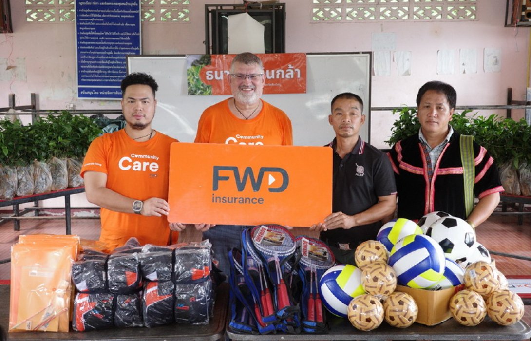 FWD ประกันชีวิต แบ่งปันความสุขให้เยาวชนในพื้นที่ห่างไกล มอบอุปกรณ์สนับสนุนกิจกรรมโรงเรียนตชด.เฮียงไทยธำรงค์ จังหวัดเชียงใหม่