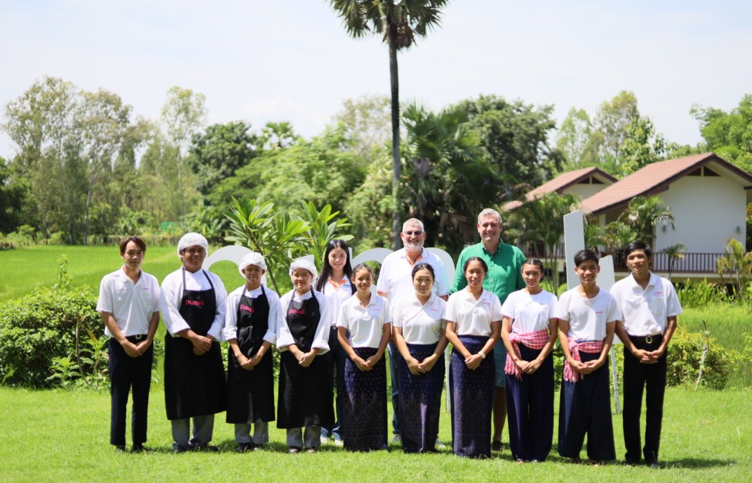 FWD ประกันชีวิต ฉลองครบรอบ 10 ปี ของกลุ่มบริษัทเอฟดับบลิวดี มอบทุนการศึกษาสนับสนุนเยาวชนไทยมูลนิธิพิมาลี