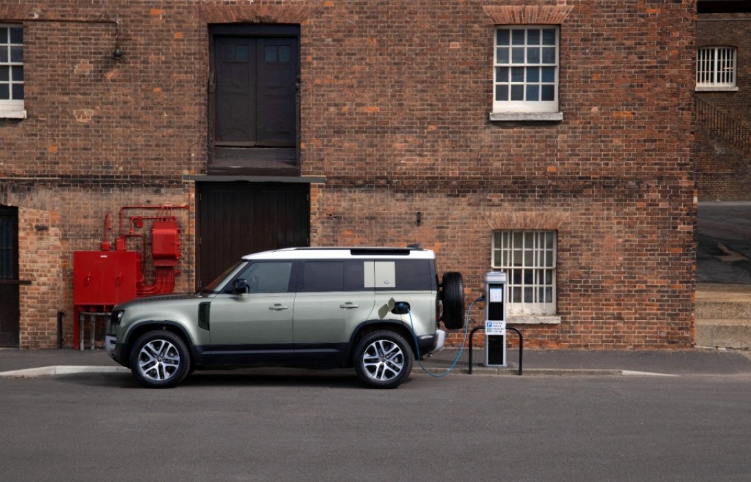 แลนด์ โรเวอร์ ดีเฟนเดอร์ ปลั๊กอินไฮบริด ใหม่ NEW LAND ROVER DEFENDER PLUG-IN HYBRID
