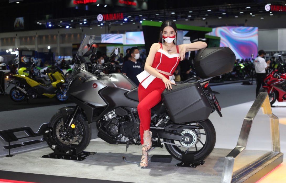   รถจักรยานยนต์ฮอนด้าเปิดตัวอีก4รุ่นใหม่ล่าสุดในงานบางกอกมอเตอร์โชว์ 