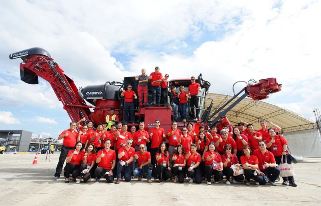 เปิดตัวครั้งแรกในไทย รถตัดอ้อยรุ่นใหม่ล่าสุด Case IH  Austoft 9000 series  