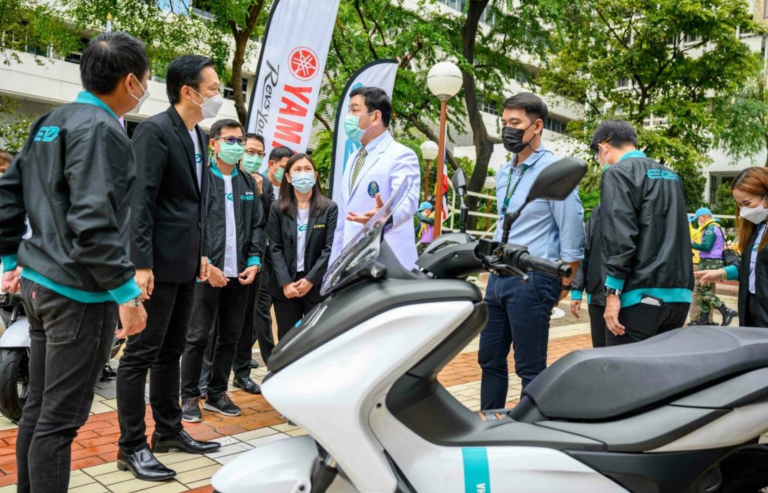 ไทยยามาฮ่า ลดปัญหามลภาวะโลกร้อน ยึดแผนนโยบายภาครัฐ ส่งมอบ “YAMAHA E01” ให้โรงพยาบาลศิริราช 