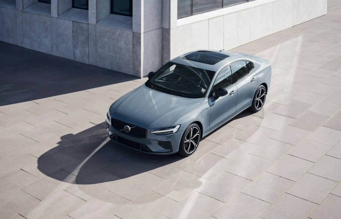 ยกระดับการเดินทางของคุณด้วยความบันเทิงและความปลอดภัย กับรถยนต์