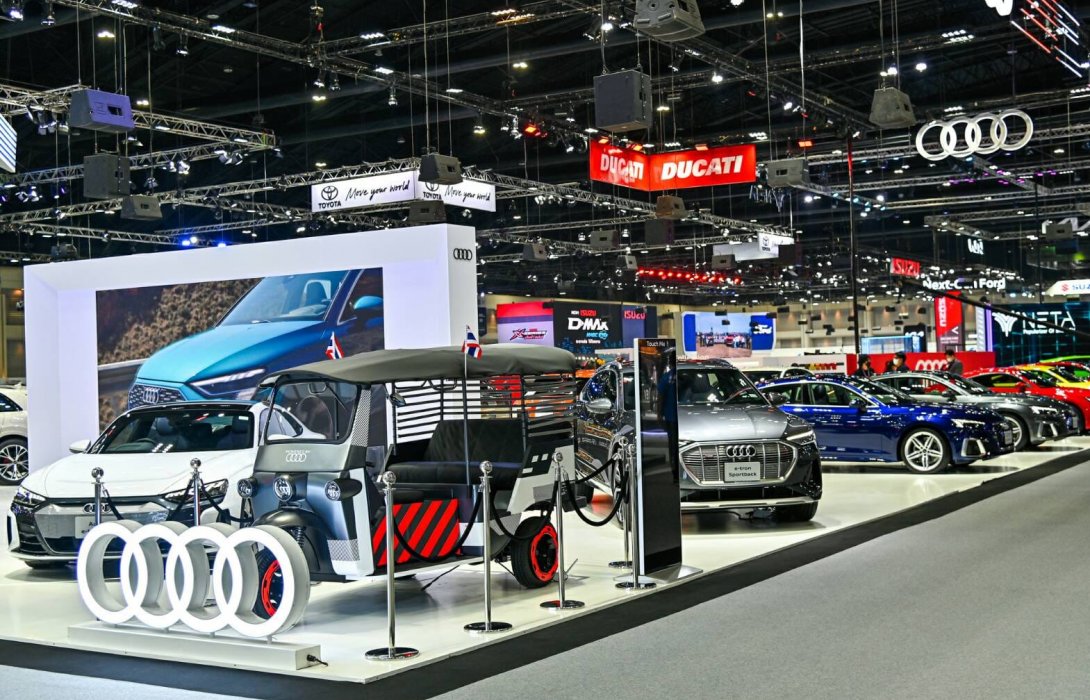 อาวดี้ ครบเครื่อง โชว์ยนตรกรรมหรู พร้อม e-Rickshaw concept รถตุ๊กตุ๊กไฟฟ้า