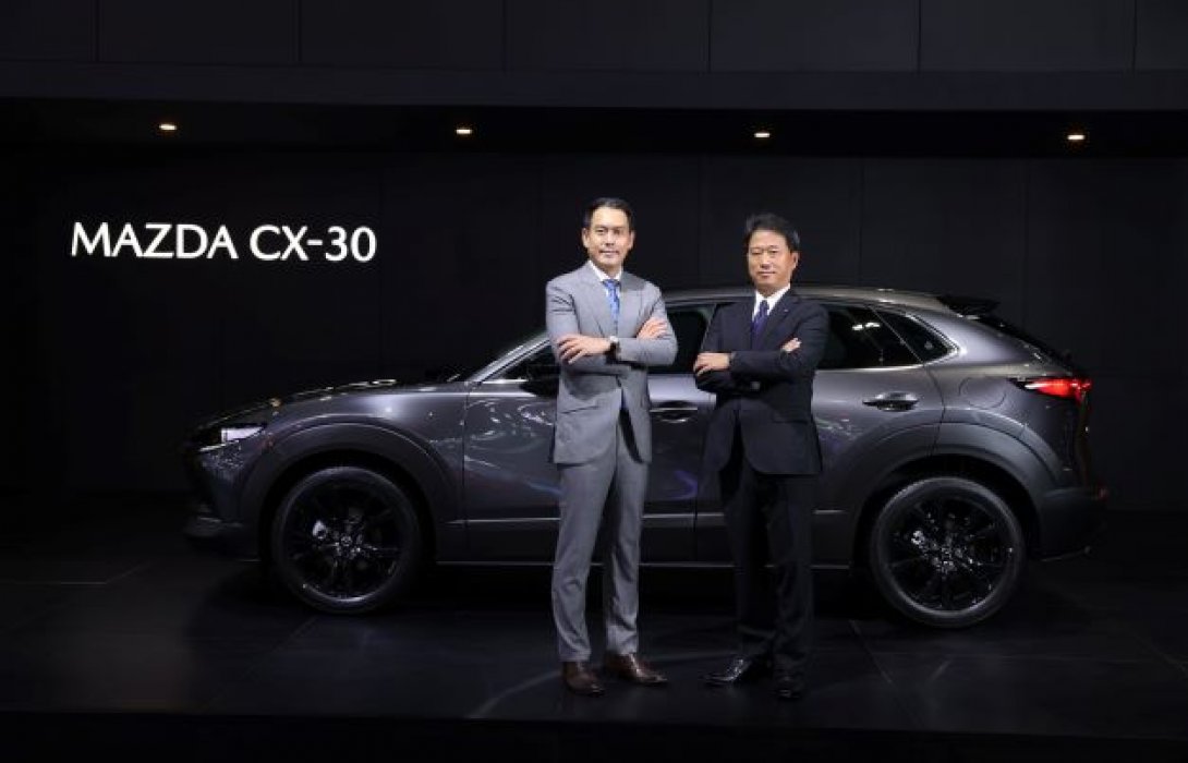 มาสด้าเผยโฉมครั้งแรก CX-30 Carbon Edition สีเทา แมชชีน เกรย์