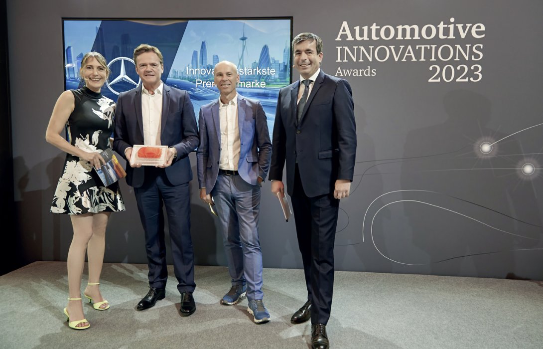 เมอร์เซเดส-เบนซ์ กวาด 4 รางวัลจากเวที AutomotiveINNOVATIONS Awards ประจำปี 2023 พร้อมเผยความโดดเด่นด้านนวัตกรรมยานยนต์ระดับโลก