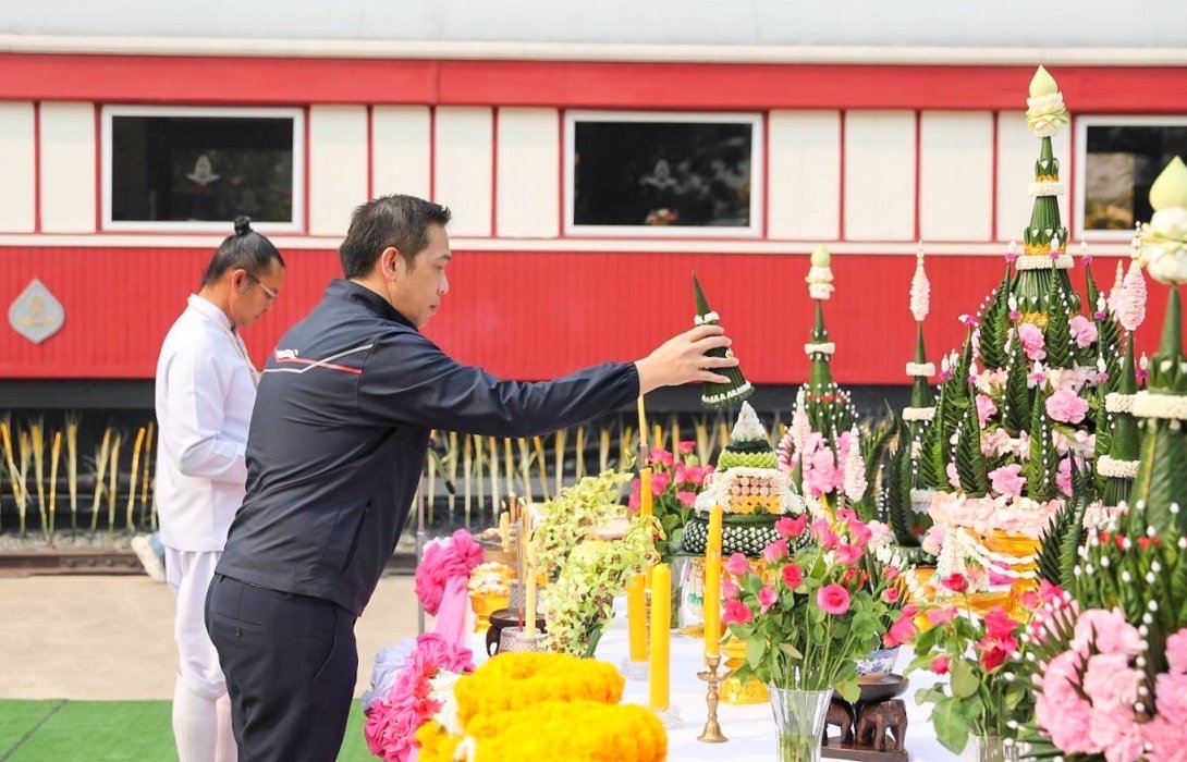 การรถไฟฯ จัดพิธีบวงสรวงพระบรมราชานุสาวรีย์พระบาทสมเด็จพระจุลจอมเกล้าเจ้าอยู่หัว รัชกาลที่ 5 พร้อมเปิดเทศกาลสวนรถไฟสะพานดำ นครลำปาง Festival ครั้งที่ 1 