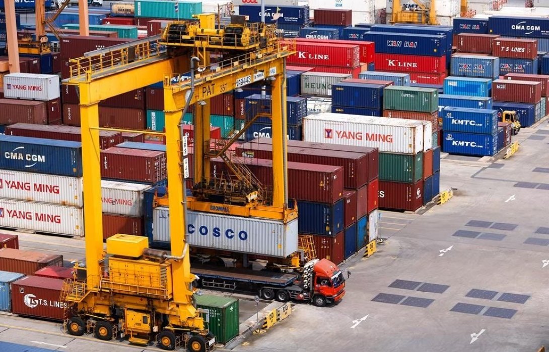 กทท. เพิ่มสปีดขนส่งชายฝั่ง เปิดพื้นที่ LCL IMPORT เฉพาะ ณ โรงพักสินค้า 8–9 เพิ่มความคล่องตัว ลดเวลารอคอย รองรับการขนส่งเรือชายฝั่งโตต่อเนื่อง 