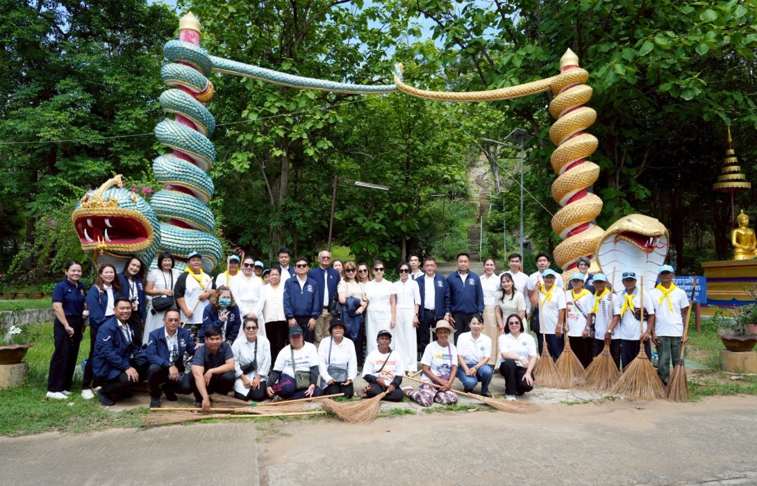 ภัทรพงศ์ นำวิทยุการบินฯ ส่งมอบการบูรณะวัดเขาพระ จ.พิจิตร สืบสานพระพุทธศาสนา ถวายเป็นพระกุศลเนื่องในโอกาสฉลองพระชนมายุ 99 พรรษา สมเด็จพระอริยวงศาคตญาณ สมเด็จพระสังฆราช สกลมหาสังฆปริณายก