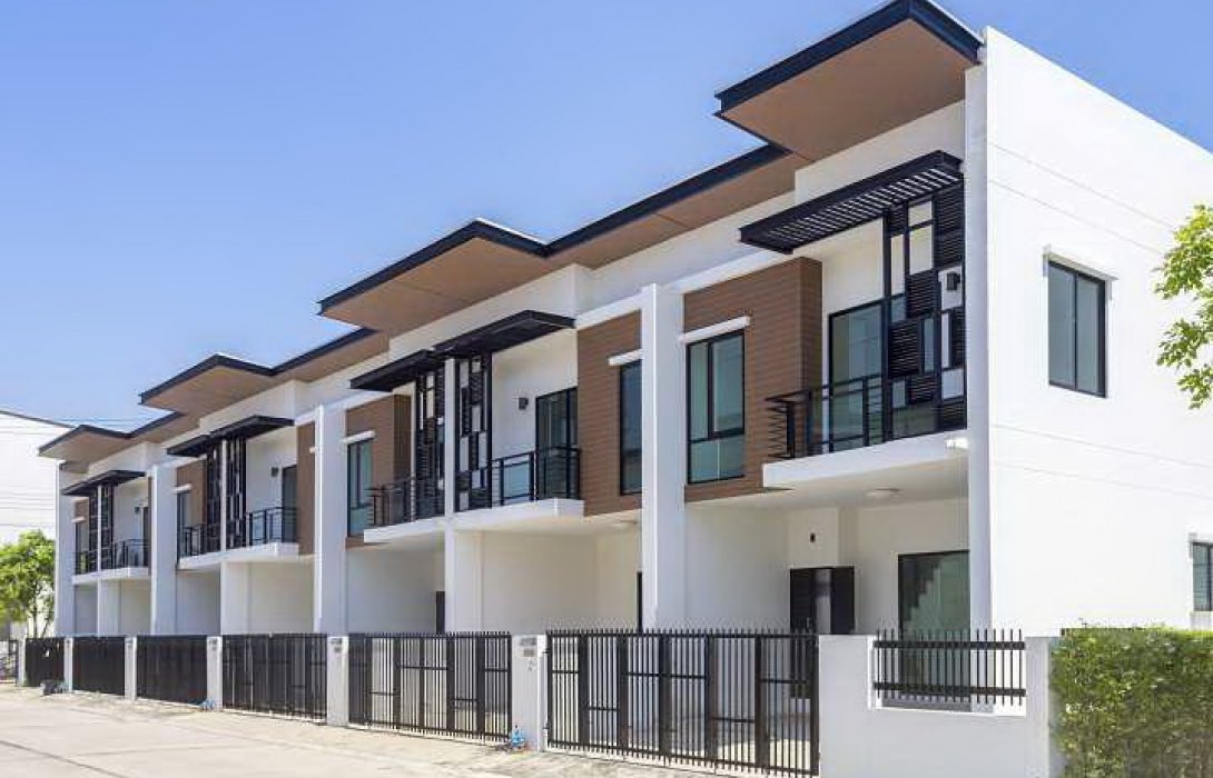 ไอฟีลบางนา เปิดจองทาวน์โฮม 2 ชั้น แปลงมุมติดสวนบ้านพร้อมอยู่ ที่ดินใหญ่ 